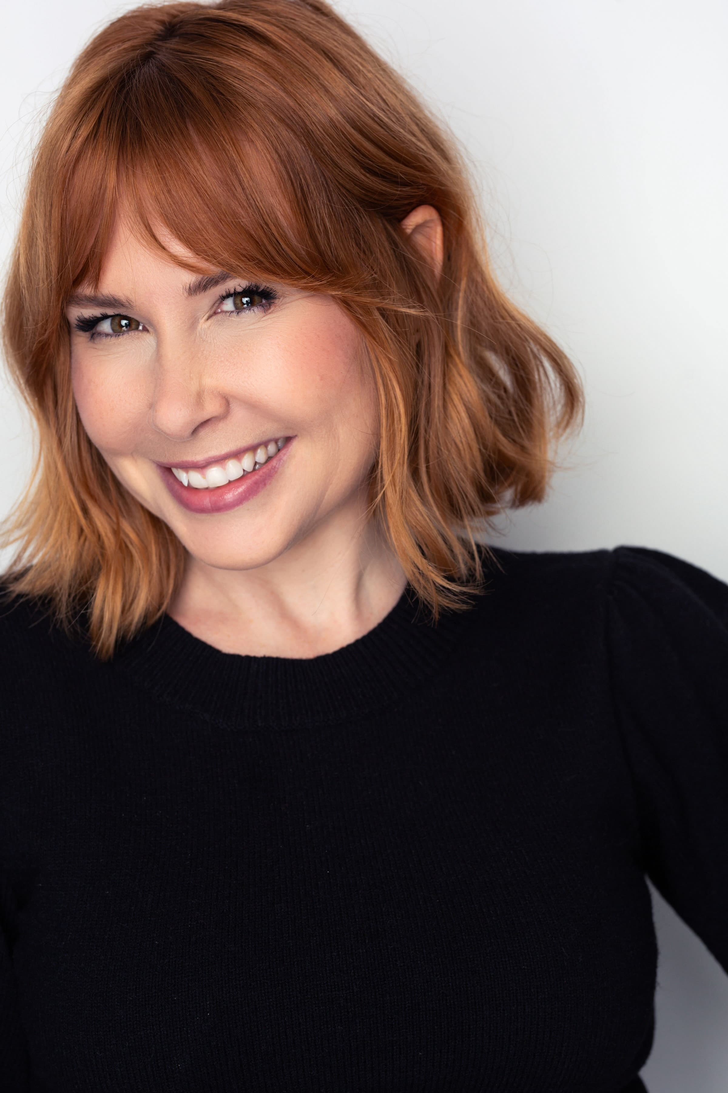 Drée Vermeulen teaching improv to kids in Los Angeles