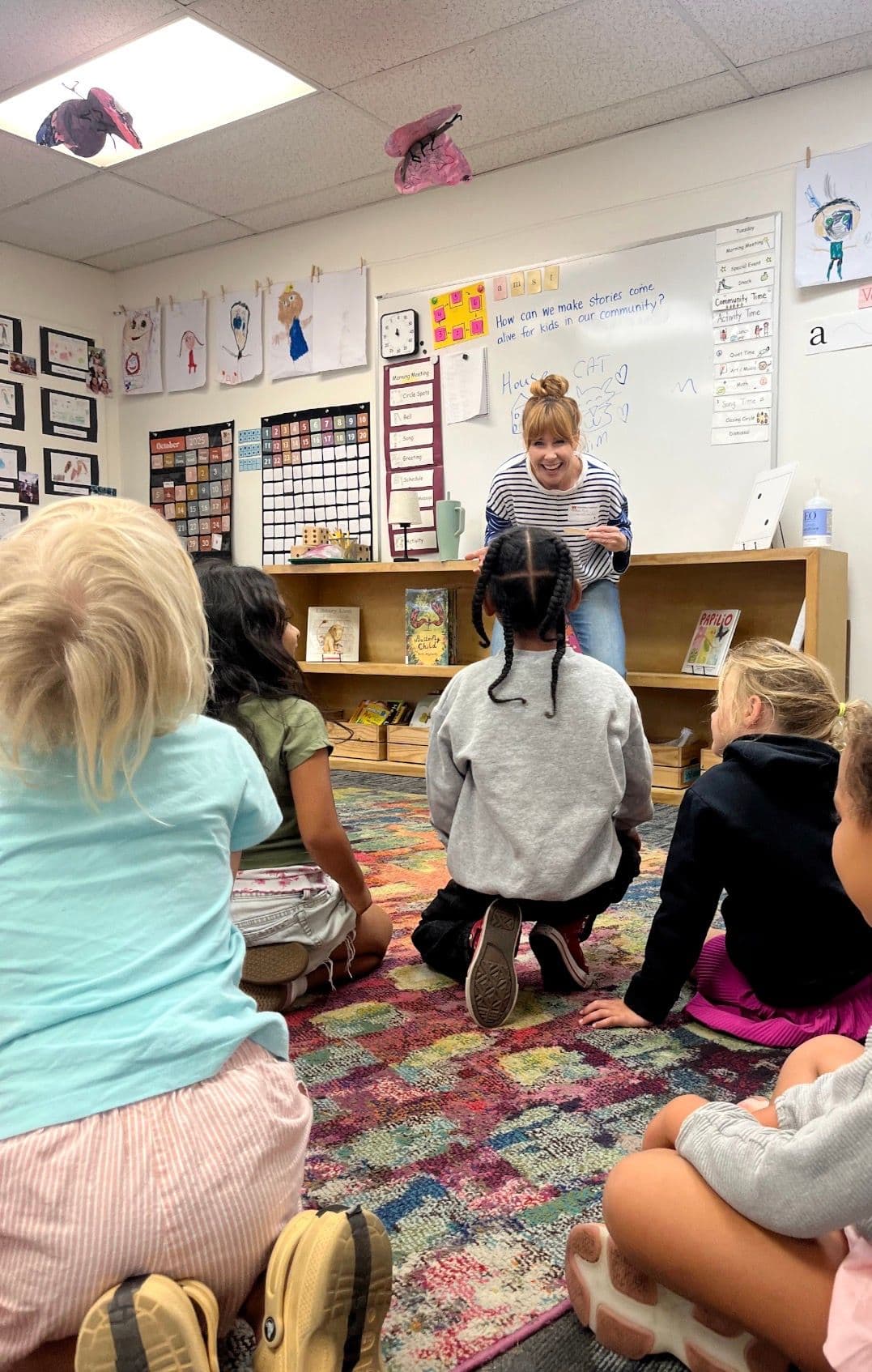 Drée Vermeulen teaching improv games to kids in Pasadena, Los Angeles